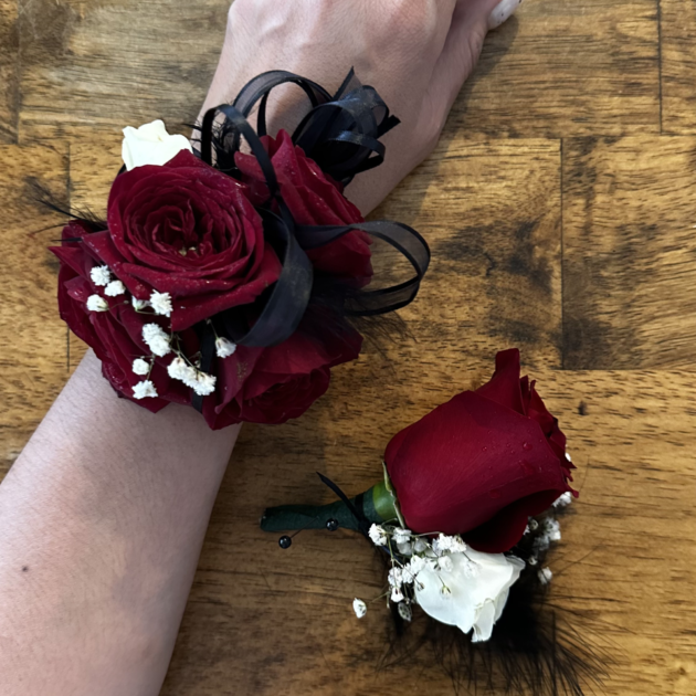 Corsage & Boutoniere